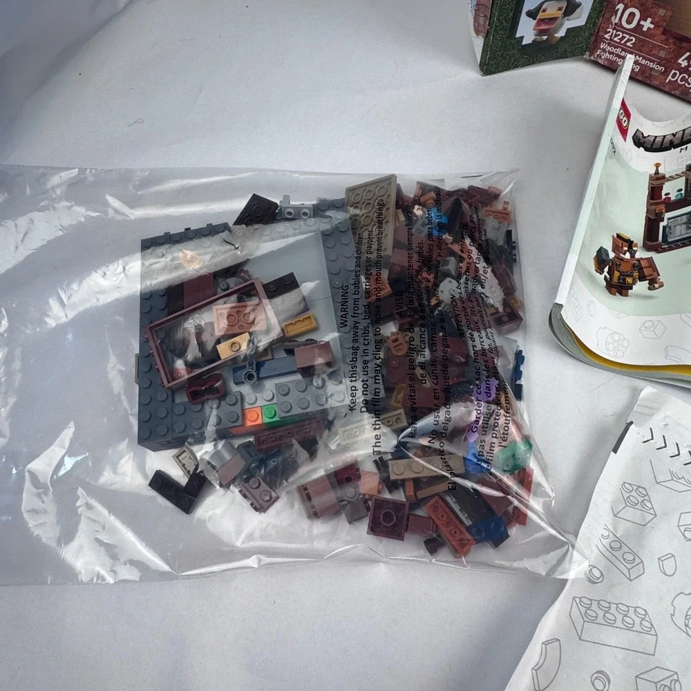 Lego Minecraft Woodland Manison Figting Ring 21272 Near Complete